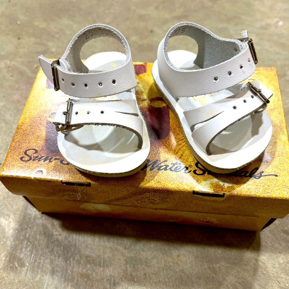 Sea Wees size 0 infant sandals